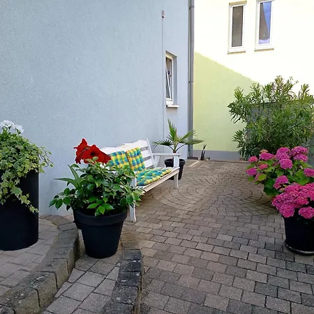 Appartement Mit Terrasse *